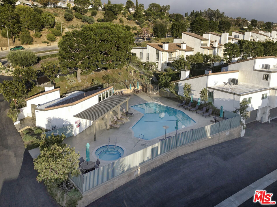 Property photo 44