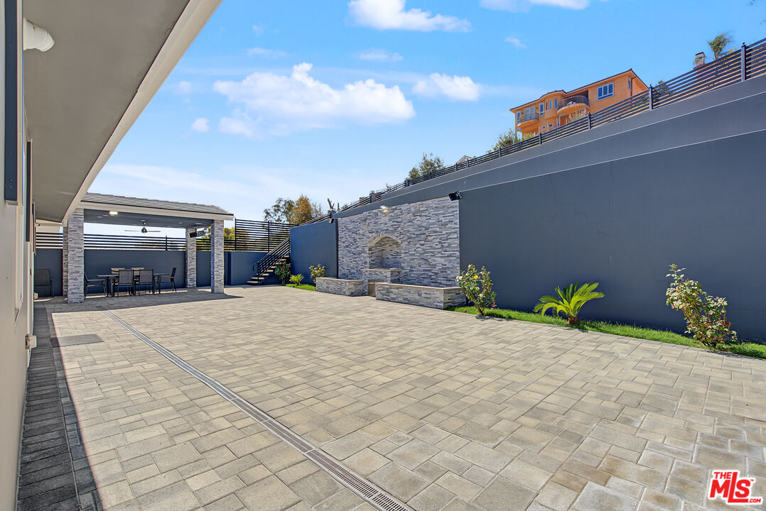Property photo 43