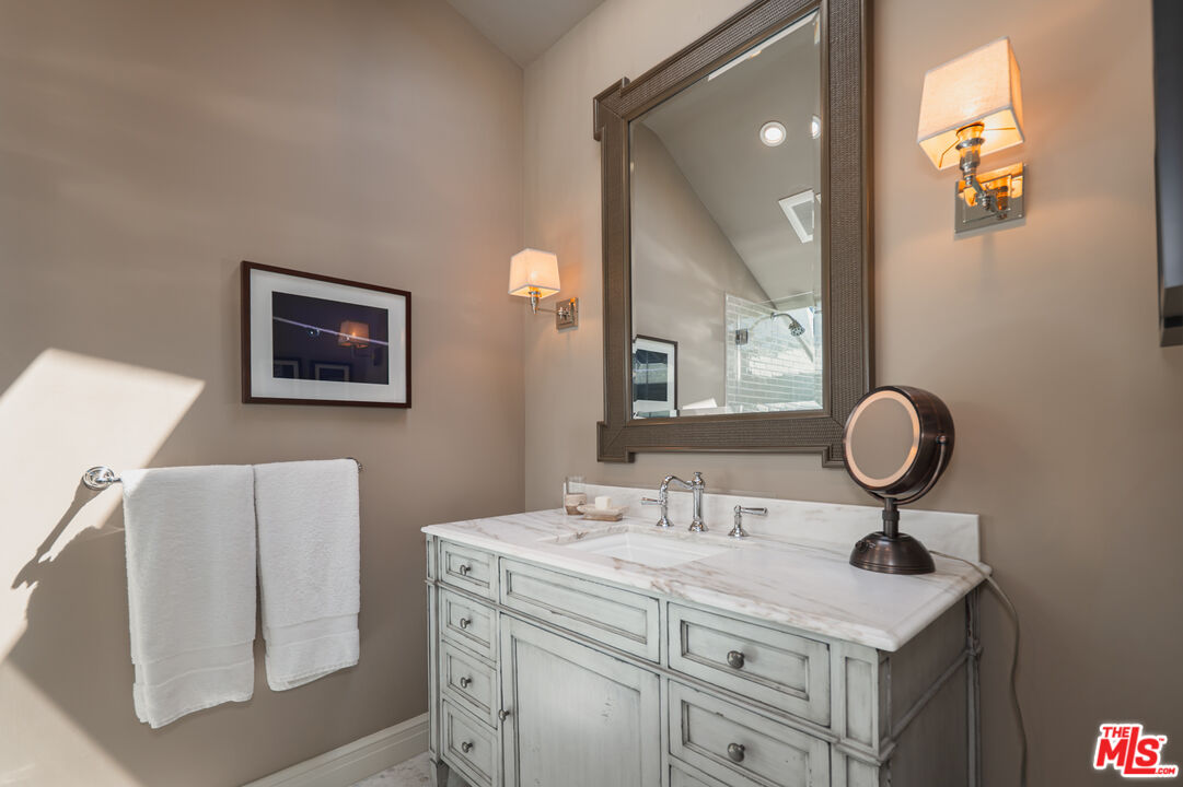 Property photo 50