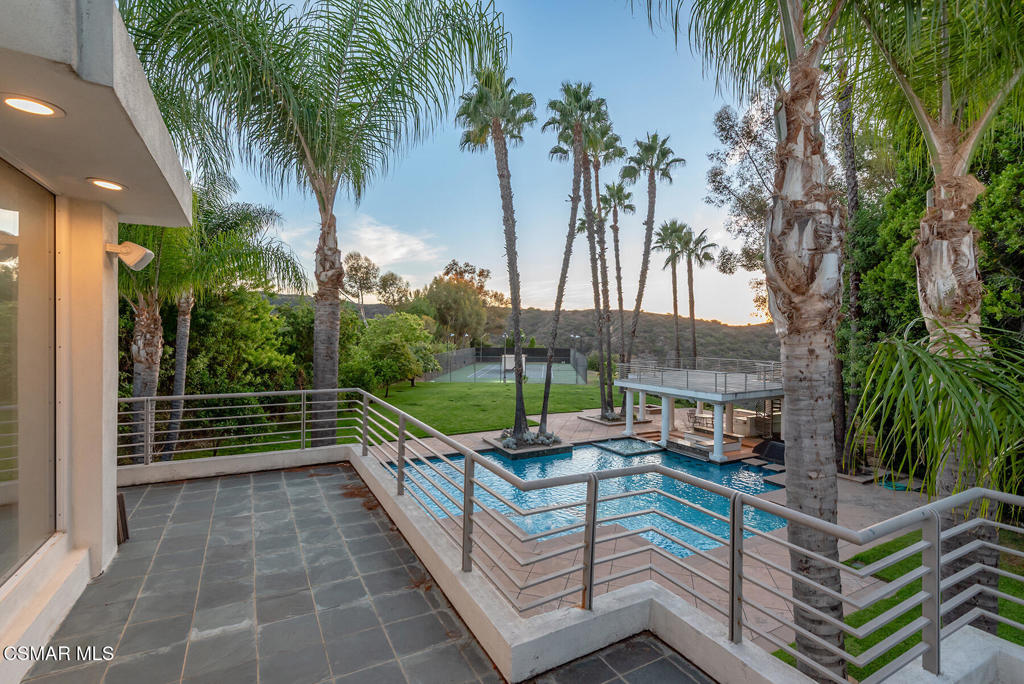Property photo 33