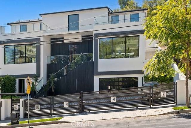 Property photo 46