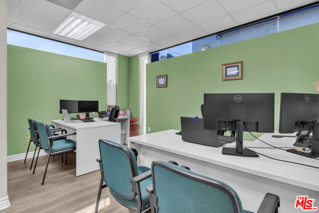 Property photo 24