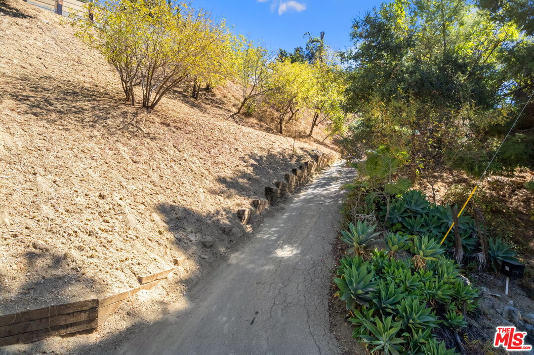 Property photo 37