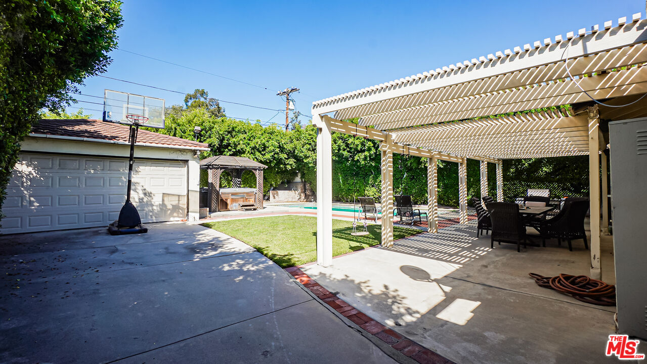 Property photo 13