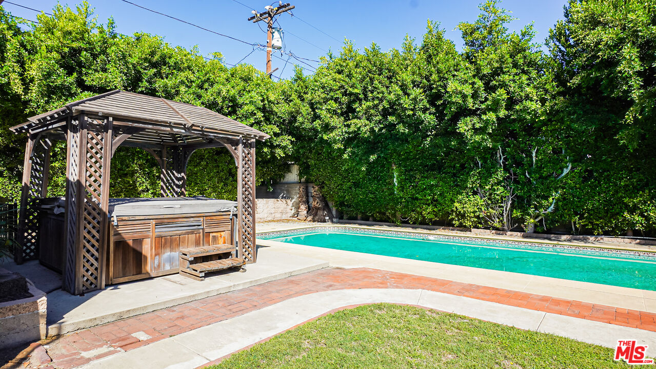 Property photo 21