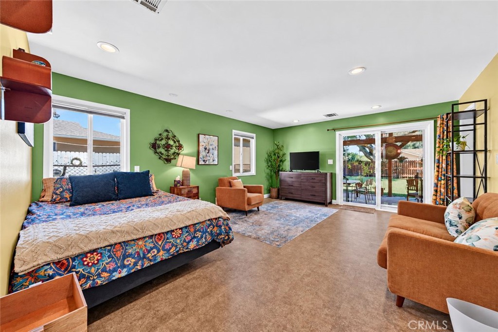 Property photo 35