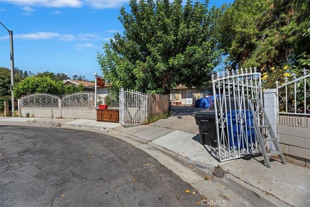 Property photo 37