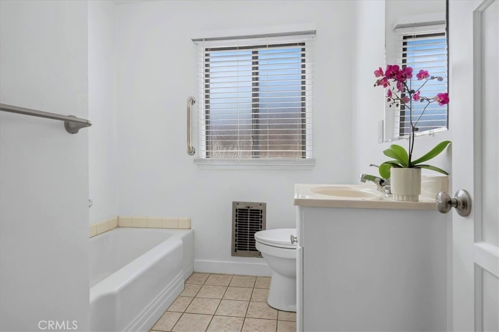 Property photo 42