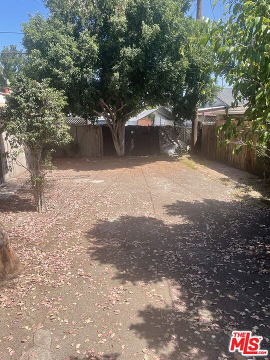 Property photo 28