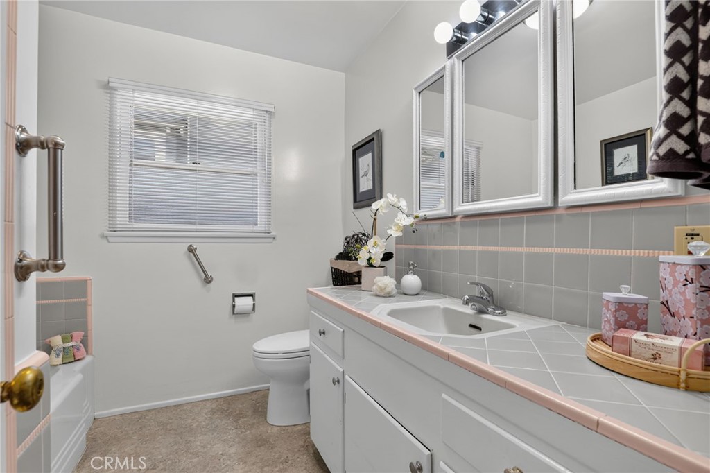 Property photo 44