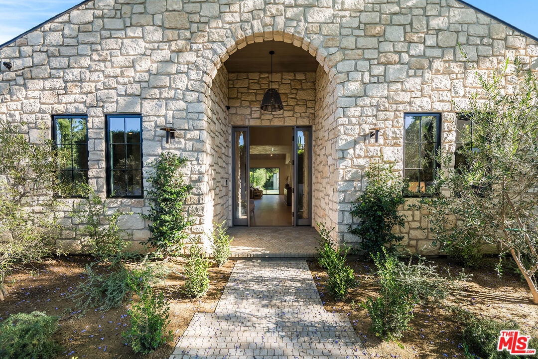 Property photo 24
