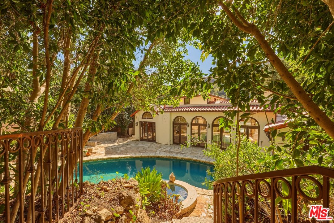 Property photo 16