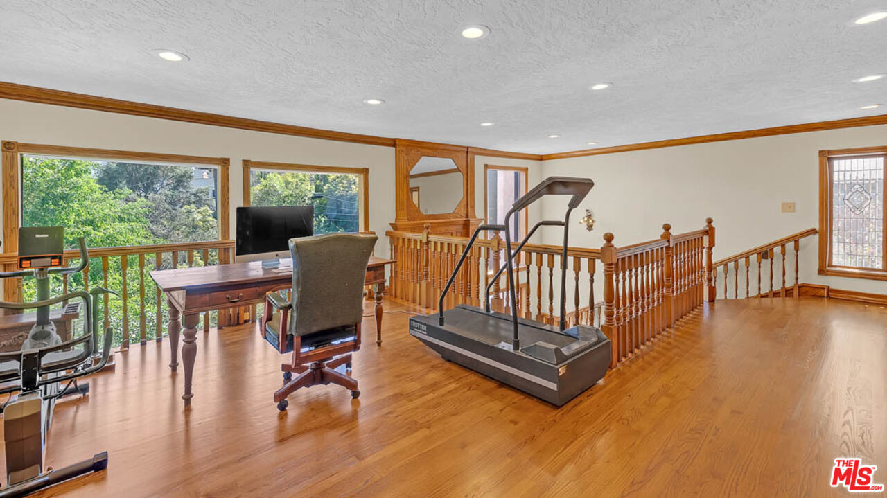 Property photo 33