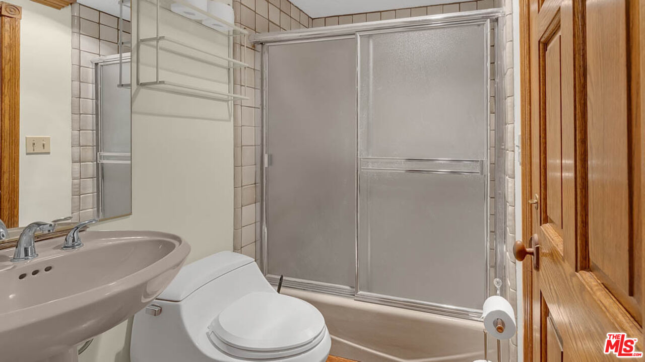 Property photo 40