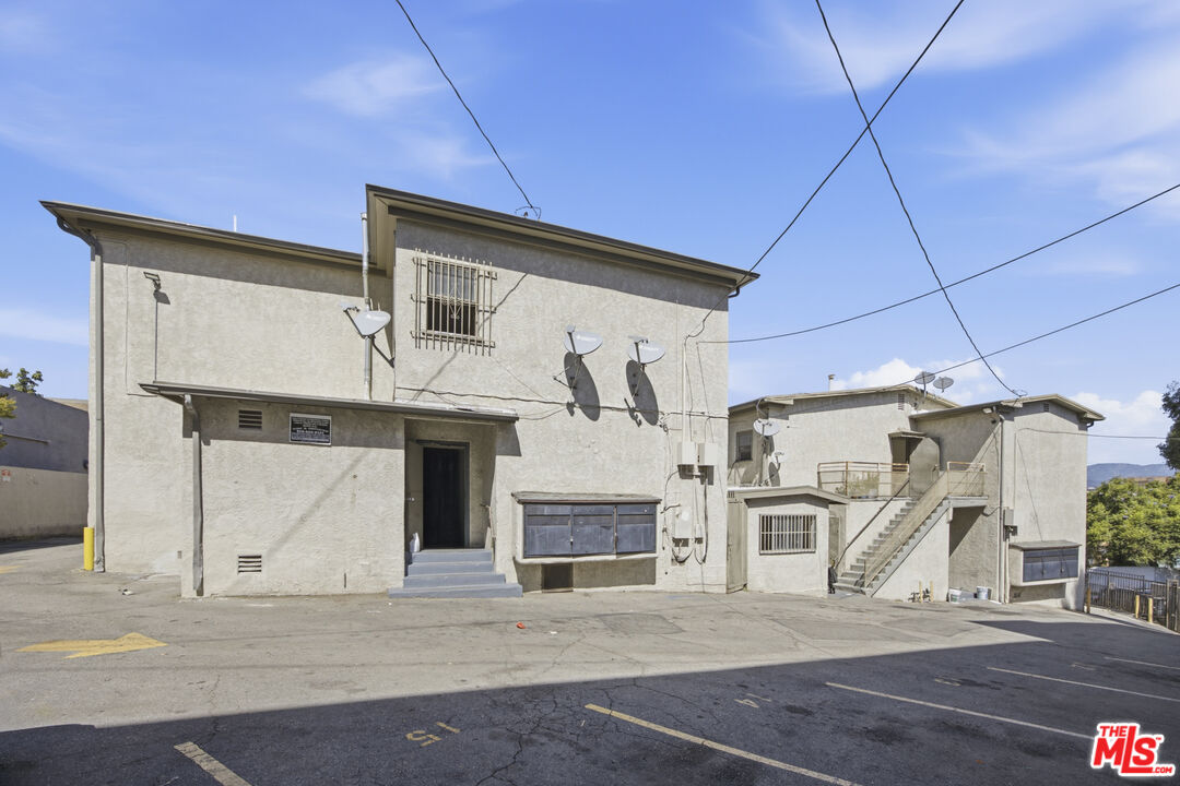 Property photo 38