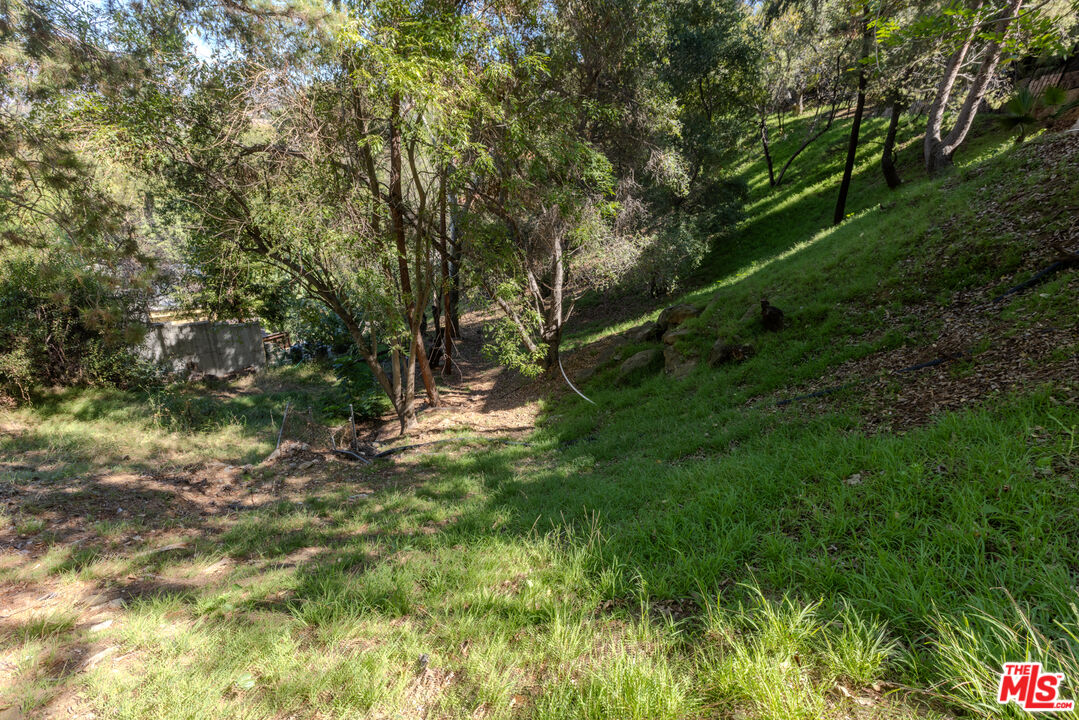 Property photo 38