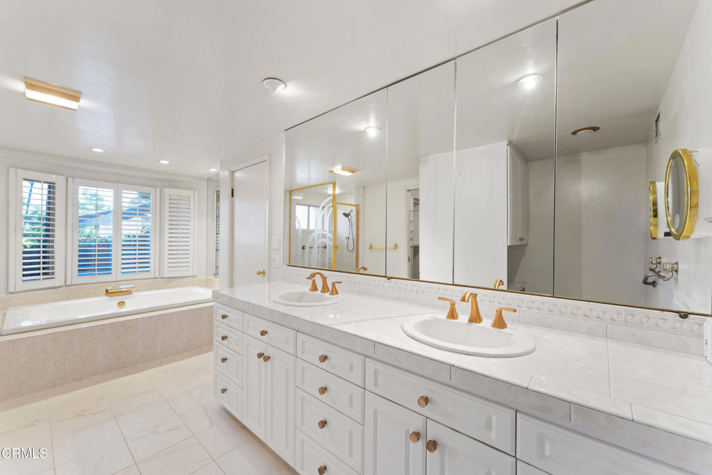 Property photo 44