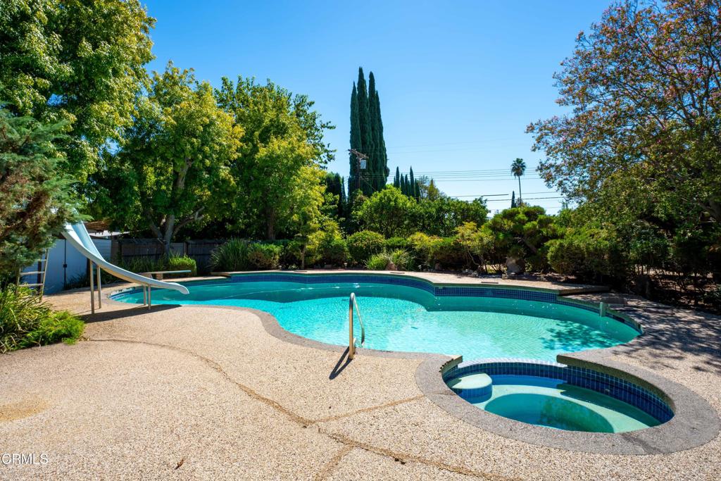 Property photo 43