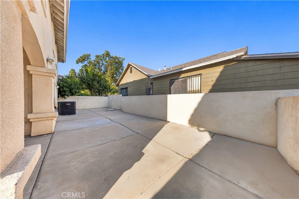 Property photo 28