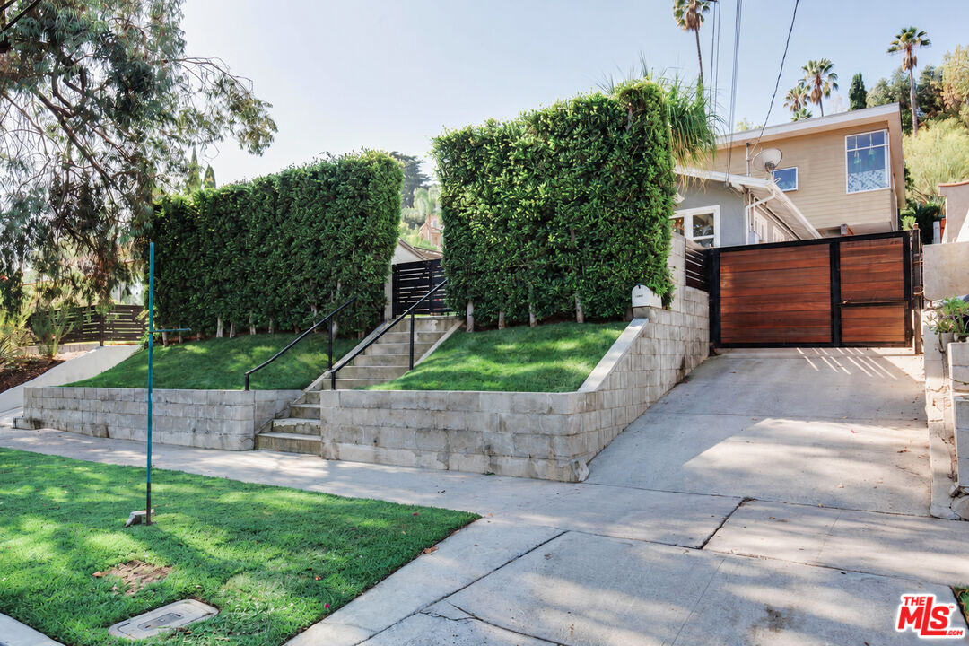 Property photo 35