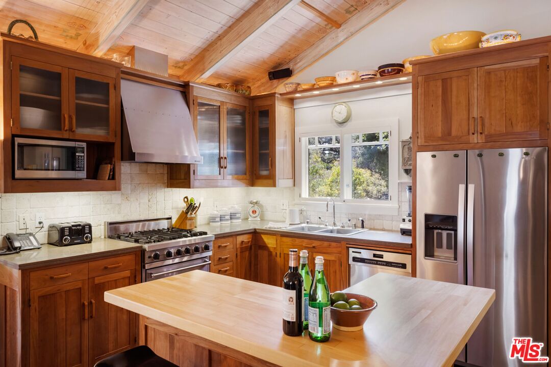 Property photo 24