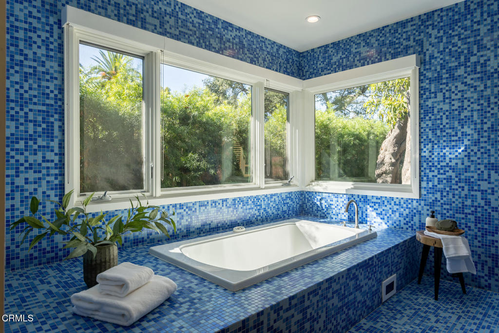 Property photo 44