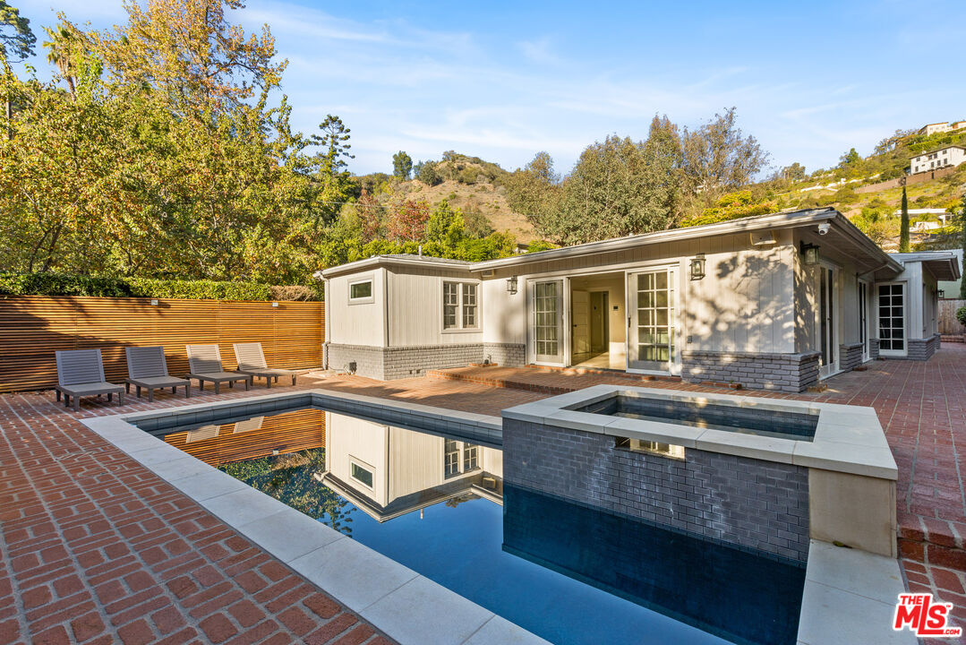 Property photo 34