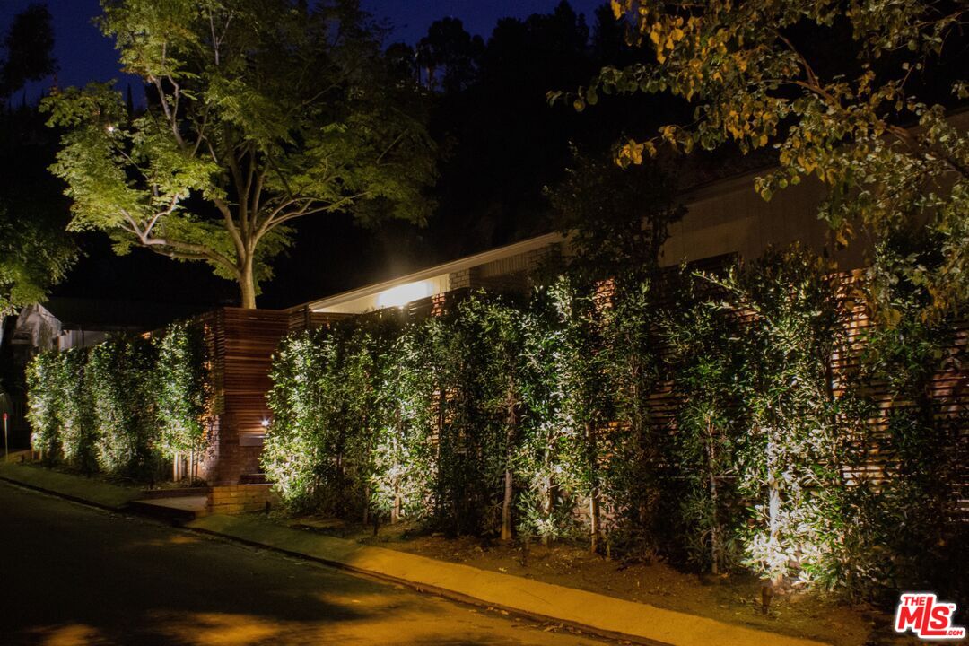 Property photo 38