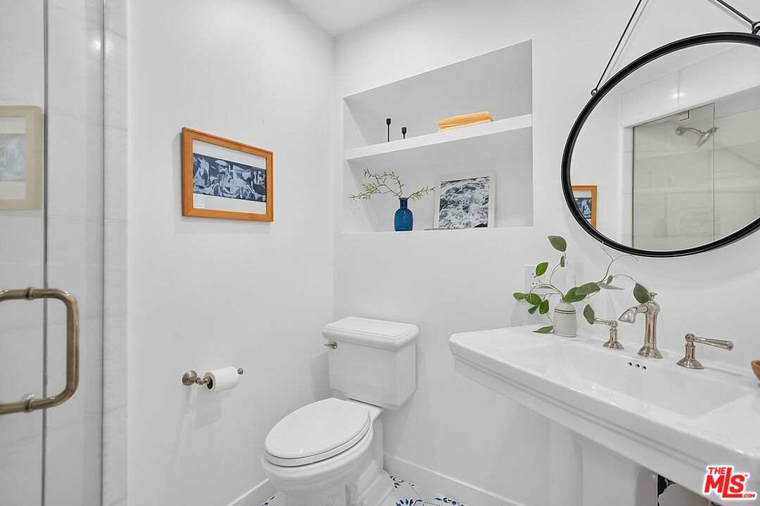 Property photo 38