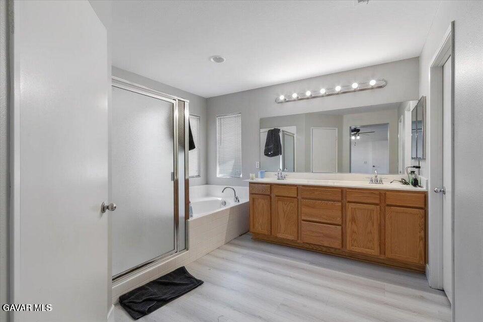 Property photo 28