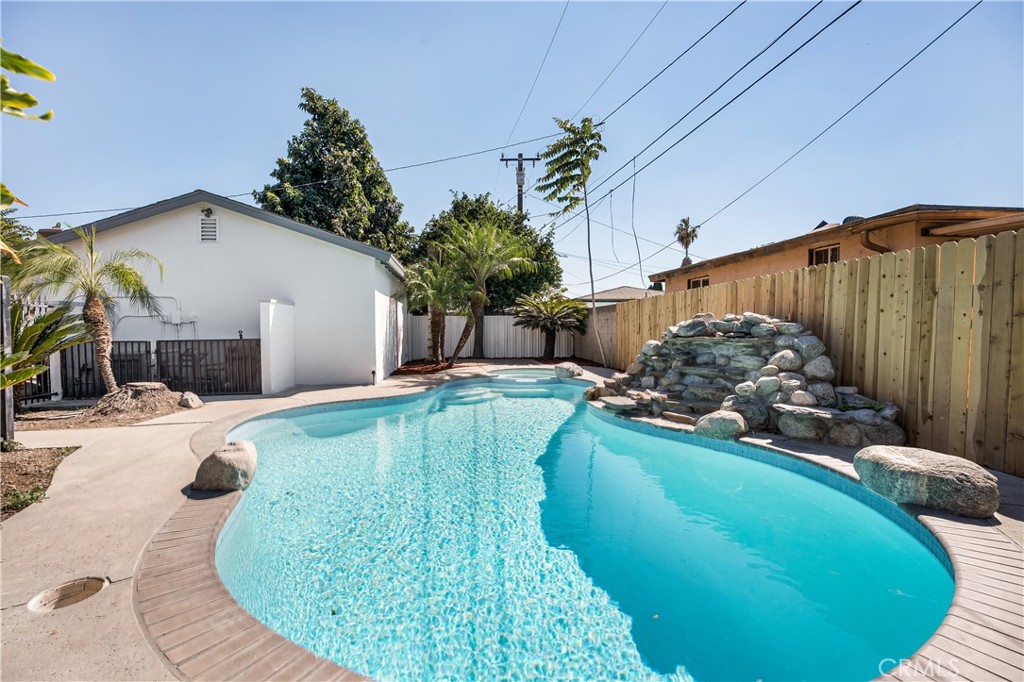 Property photo 34