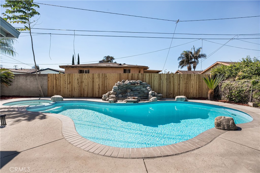 Property photo 38