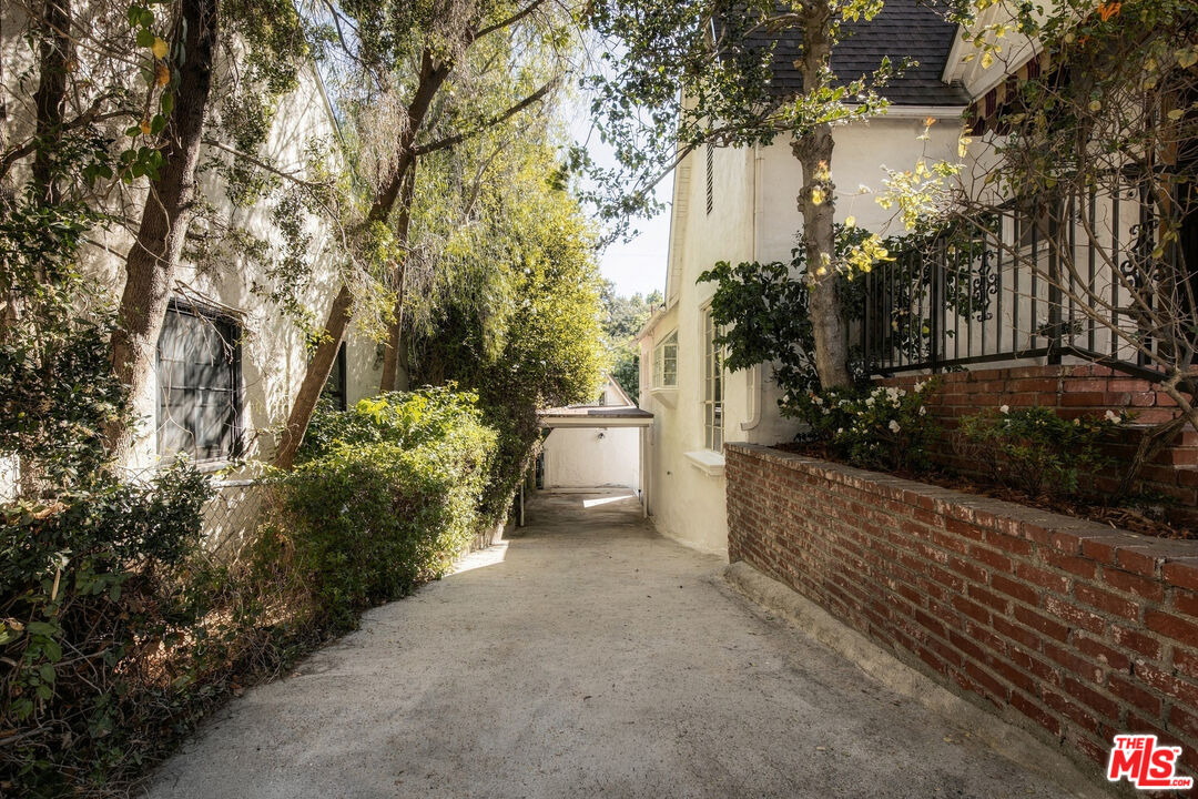 Property photo 45