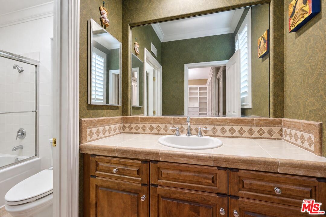 Property photo 33