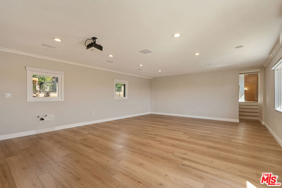 Property photo 50