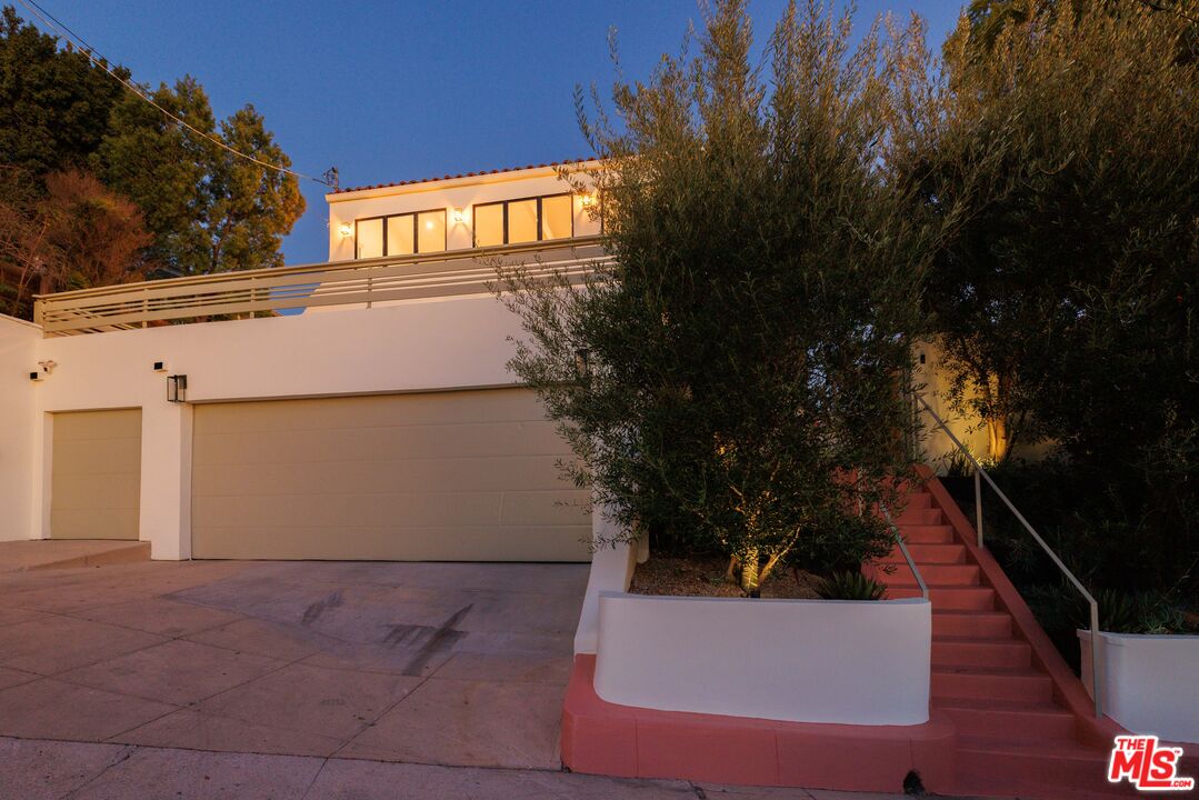 Property photo 44