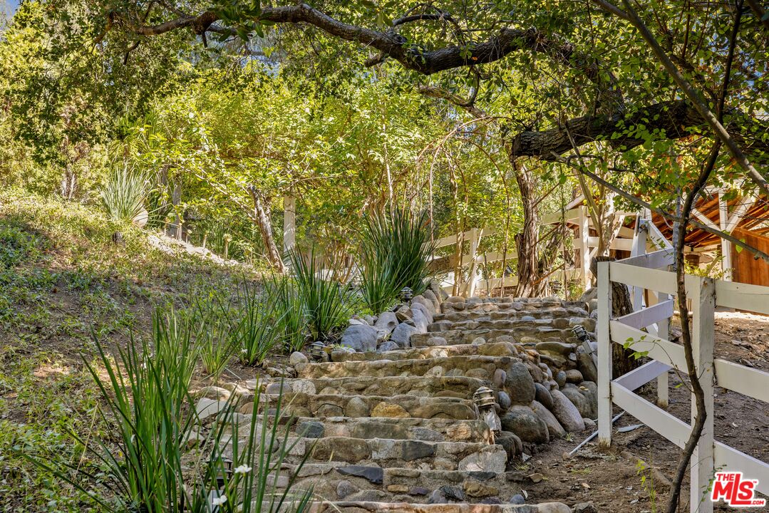 Property photo 43