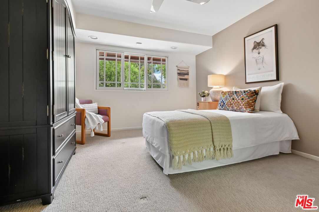 Property photo 50