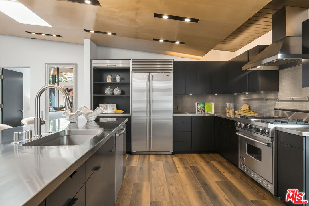 Property photo 31