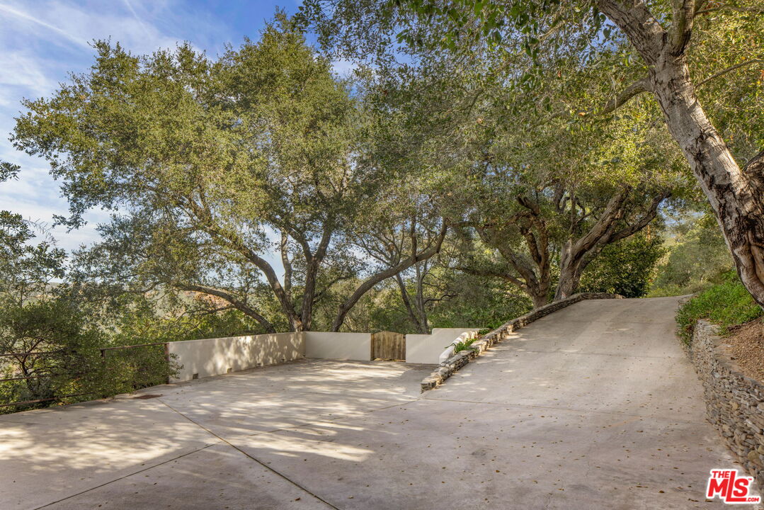 Property photo 40