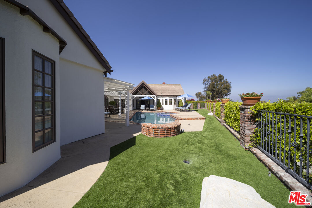 Property photo 34