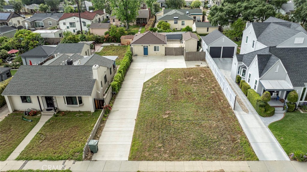 Property photo 37