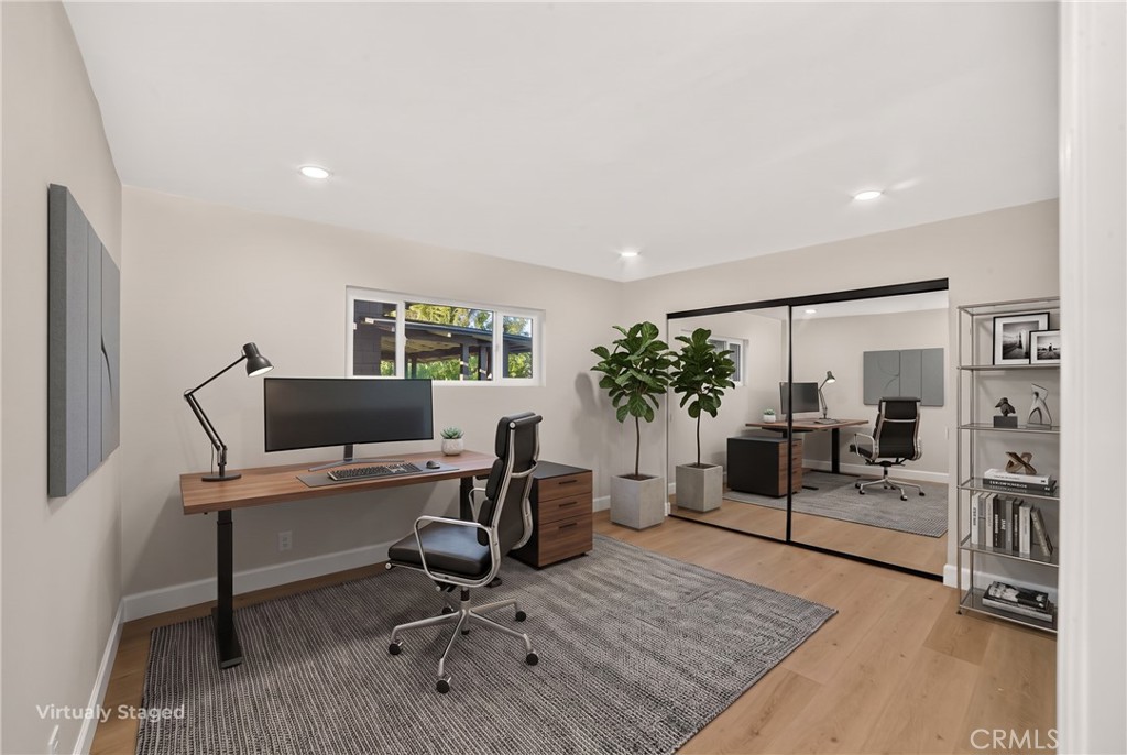 Property photo 32