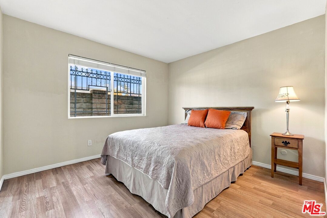 Property photo 33