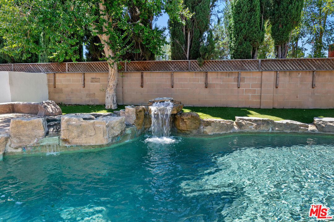 Property photo 40