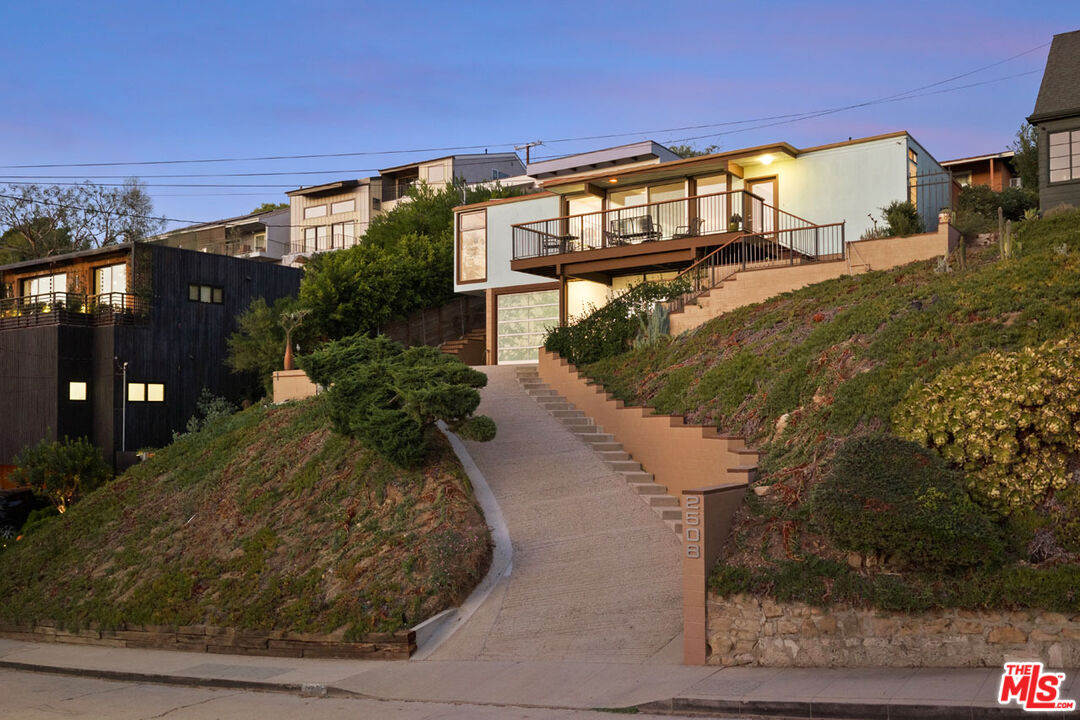 Property photo 32
