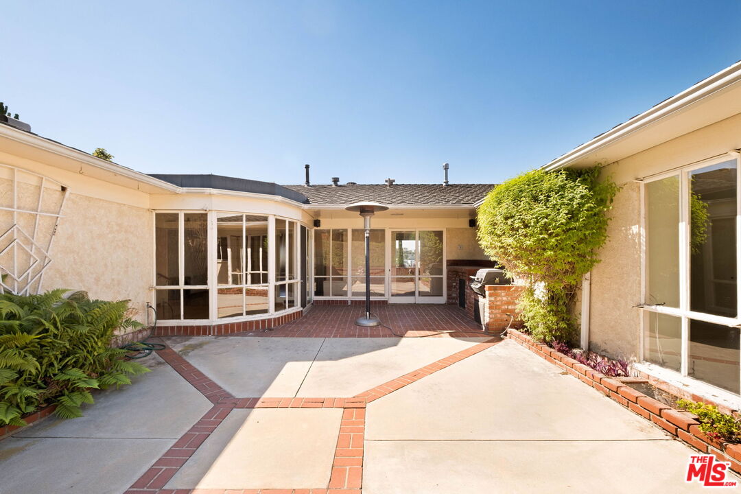 Property photo 35