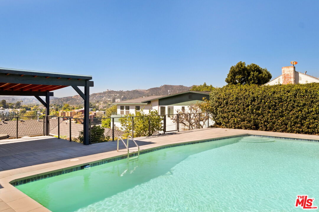 Property photo 38