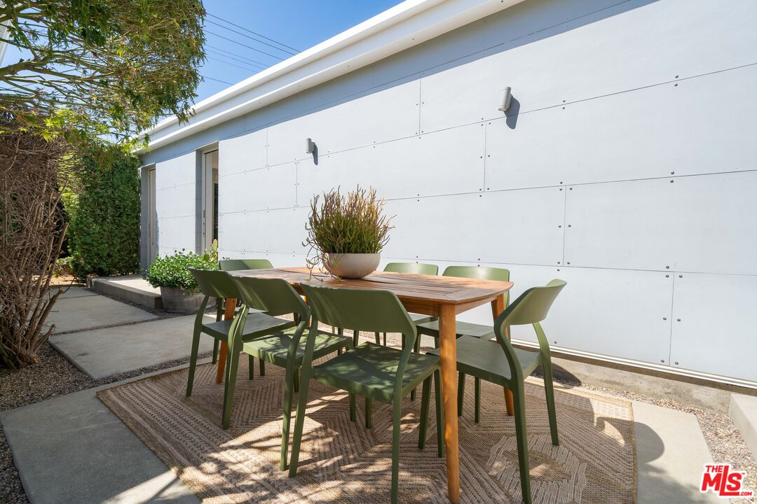 Property photo 32
