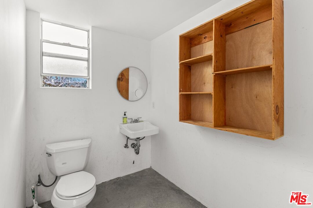 Property photo 37